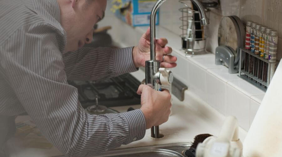 Local tankless water heater installation in Rodessa, LA